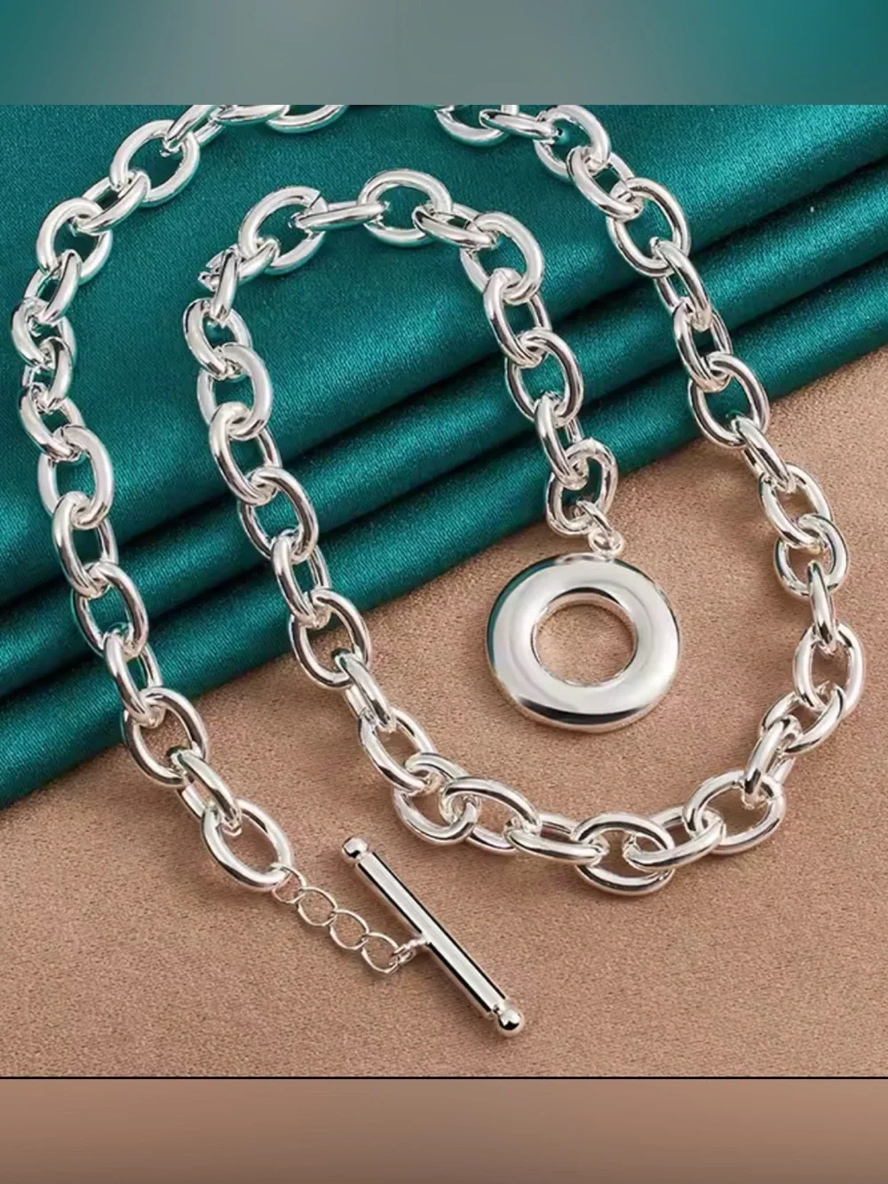 Silver Link Toggle Necklace